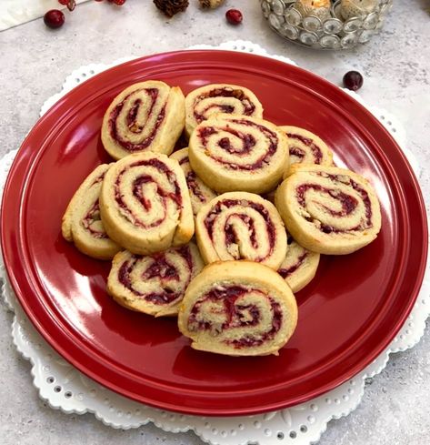 Cranberry Orange Pinwheels Cranberry Pinwheels, Thanksgiving Pinwheels, Cranberry Walnut Pinwheels, Cream Cheese Cranberry Pinwheels, Cranberry Pinwheels Appetizers, Cranberry Orange Pinwheel Cookies, Creamy Chicken Cranberry Pecan Pinwheels, Thanksgiving Meal Planner, Pinwheel Cookies Recipe