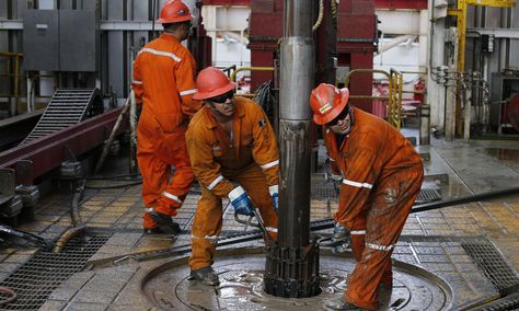 Gas Work, Oil Rig Jobs, Oil Platform, Legendary Dragons, Oil Drilling, Marine Engineering, Oil Well, Drilling Rig, Oil Industry