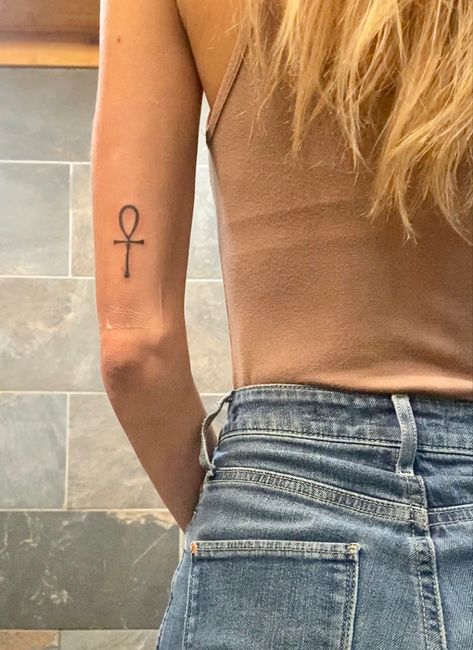 Egyptian ankh. Hieroglyph. Small dainty tattoo for women. Elbow tattoo women. Small tattoo. Art History Tattoo Ideas, Anhk Tattoos For Women, Egyptian Ankh Tattoo, Ankh Tattoo Women, Egypt Tattoos, Egyptian Tattoo For Women, Ankh Tattoo, Travel To Egypt, Egyptian Decor