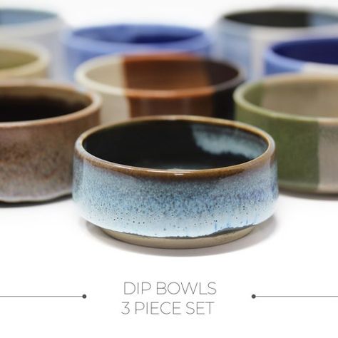 Handmade Bowls, Dip Bowls, Ceramics Pottery Bowls, Tiny Bowls, Tapas Dishes, Bowl Pottery, Ring Bowl, Pottery Form, Cerámica Ideas