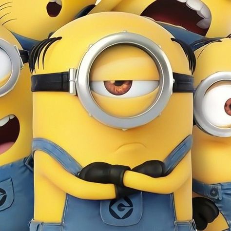 Minions Love Cute, Minion Pfp, Cute Pfp Matching, Cute Anime Profile, Best Friends Cute, Minions Minions, 3 Minions, Funny Minion Pictures, Minion Pictures