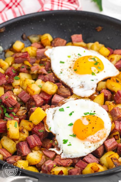 Cornbeef Hash And Eggs, Cornbeef Hash, Dutch Oven Corned Beef, Corn Beef Hash, Homemade Corned Beef, Canned Corned Beef, Corn Beef, Egg Muffins Breakfast, Shredded Potatoes