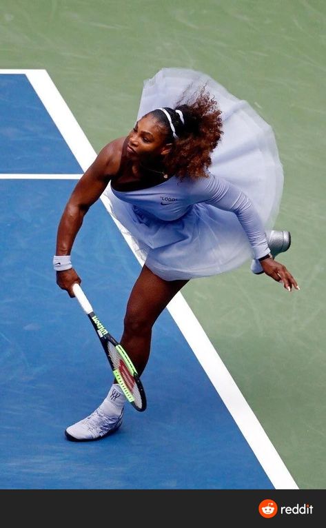 Tennis Outfit Serena Williams, Tennis Serena Williams, Serena Williams Tennis Outfits, Women Sports Aesthetic, Us Open Aesthetic, Tennis Players Women, Serena Williams Outfit, Serena Williams Tennis, Tennis Core