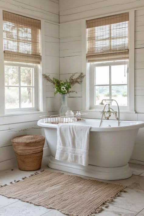 Top 70 Farmhouse Bathroom Trends: Rustic and Charming Ideas for Your Home 122 Farmhouse Bathroom Paint, Farmhouse Bathroom Paint Colors, Primary Suite Bathroom, Farmhouse Bathroom Inspiration, Dream Home Bathroom, Rustic Farmhouse Interior, Cute Bathroom Decor, Unique Bathrooms, Bathroom French Country