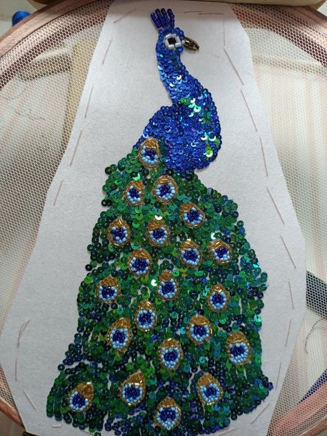 Couture Beading, Peacock Embroidery Designs, Peacock Embroidery, Stick Crafts, Fashion Embroidery, Beads Work, Beautiful Peacock, Bead Sewing, Feather Pattern