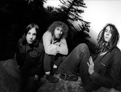 Al Cisneros, Chris Hakius and Matt Pike in 1990 as Asbestosdeath. AKA Matt Pike with dreads. Hiphop Girl, Sleep Band, Bon Scott, Punk Scene, Music Artwork, Band Photos, Thrash Metal, Black Sabbath, Pop Punk