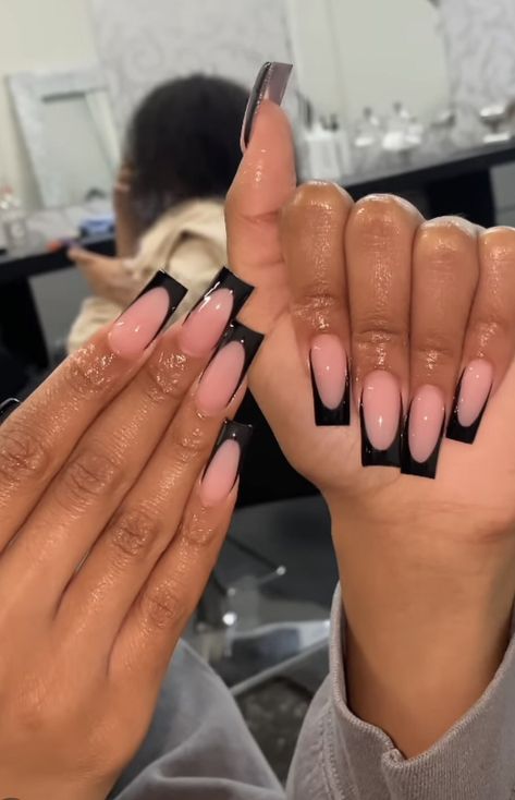 Black Frend Tip, Black Nail Sets Medium Coffin, Black Design Coffin Acrylic Nails, Nail Ideas French Tip Black, Long Acrylic Nails Black French Tip, Basic Nail Set Ideas, Long Black French Tip Nails With Design, Long Simple Nails Acrylic, Basic Baddie Nails Black