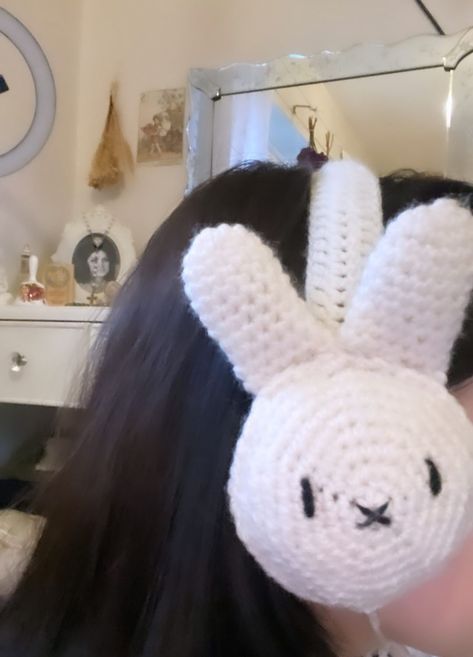 elliexwinstanley Headphone Accessories Crochet, Hello Kitty Headphone Cover Crochet, Croshet Hat, Headphone Decoration Crochet, Cute Crochet Headphone Cover, Crochet Bunny Headphone Cover, Headphones Cover, Miffy Crochet, Cute Flower Drawing