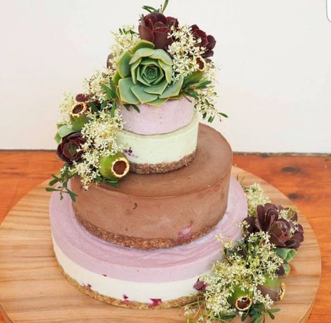 Vegetarian Wedding, Cake Alternatives, Vibrant Kitchen, Vegan Wedding Cake, Vegetarian Nutrition, Wedding Cake Alternatives, Raw Cake, Vegan Wedding, Cake Maker