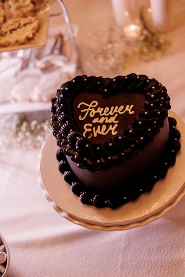 Black Buttercream cake that reads 'Forever and Ever' in white lettering with white edible pearls all around. Emo Engagement Party, Black White Engagement Party, Black Buttercream Cake, Black Engagement Party, Black And White Engagement Party, Black Buttercream, White Engagement Party, Wrapped Dates, Engagement Party Cake