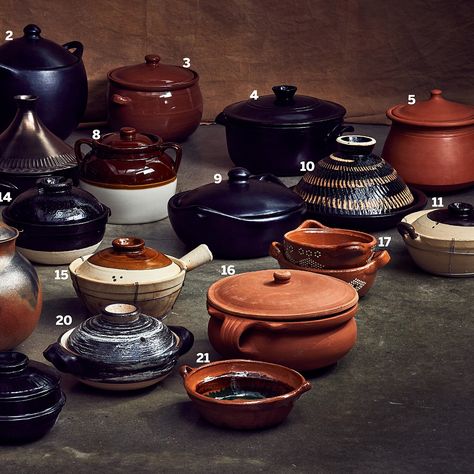 Clay Pots Cooking, Earthen Water Pot In Kitchen, Clay Pot For Cooking, Pottery Cooking Pots, Stone Pot Cooking, Korean Clay Pot Recipes, Romertopf Clay Pot Recipes, Cooking Pottery, Clay Pot Recipes