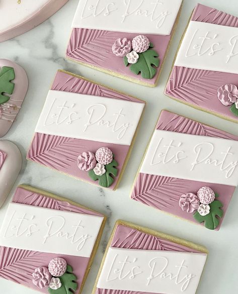 Fondant Cookie Designs, Elegant Cookies, Flower Sugar Cookies, Sugar Cookie Cakes, Elephant Cookies, Cookies Decoradas, Cake Pop Decorating, Sugar Cookie Royal Icing, Summer Cookies