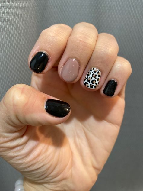 Yallternative Nails, Short Cheetah Nails, Cheetah Nails Short, Black Cheetah Print Nails, Black Cheetah Nails, Opi Neutral, Toe Colors, Neutral Nail Designs, Cheetah Nail Designs