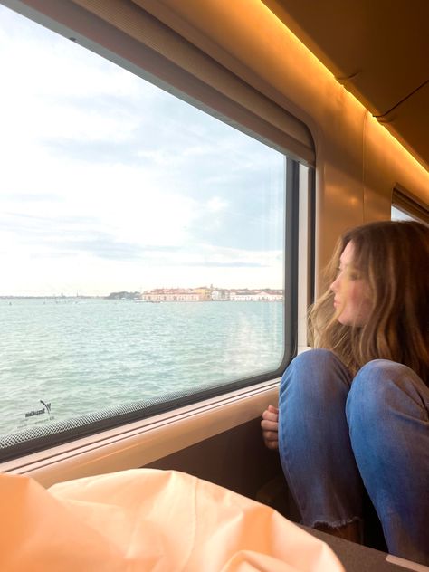 Italy Train Aesthetic, Train Aesthetic, Venice Photography, Aesthetic Italy, Venice Photos, Italy Aesthetic, Stories Ideas, Photography Instagram, Italian Summer