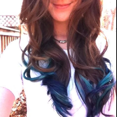 blue-- ugh wish i could do this so bad. Hair Tips Dyed Blue, Blue Tips Hair, Blue Brown Hair, Underlights Hair, Dyed Tips, Hair Dye Tips, Lumpy Space, Color Tips, Dip Dye Hair