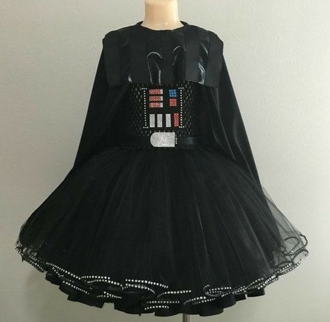 Girls Star Wars Party, Darth Vader Costume, Disfraz Star Wars, Princess Leia Hair, Darth Vader Mask, Darth Vader Costumes, Pretty Homecoming Dresses, Star Wars Fashion, Disney Inspired Fashion