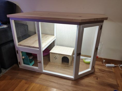 Inside Bunny Cage Ideas, Bunny Ideas Diy, Bunny Cage Diy, Diy Rabbit Hutch Indoor, Diy Bunny Cage Indoor, Diy Bunny Hutch, Diy Bunny Cage, Indoor Rabbit House, Rabbit Playpen