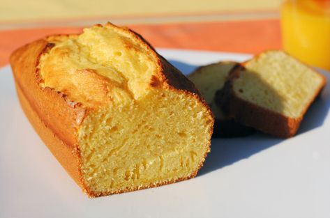 Ricetta Plumcake all’arancia - Labna spanish baking tea time treat great for taking in your travel tin while camping Dolce Poche Calorie, Pasti Sani, Torte Cake, Plum Cake, Sweets Cake, Cornbread, Biscotti, Italian Recipes, Yogurt