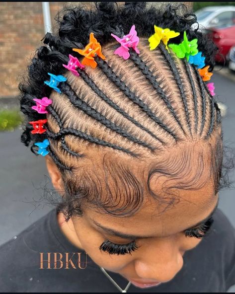 This?? 🔥♨️🌶️😍❤️ Follow @letstalkhairs on tiktok. @letstalkhairs promotes dopest hairstyles, hair fashion and discussions 📩DM FOR DIFFERENT PROMO/ADS PACKAGES AVAILABLE ______________________ ✂️ Featured stylists 👉: @hairbykingunyque 📍: Cincinnati, OH DM THEM 👆 FOR THIS STYLE ______________________ IGNORE #braids #braidstyles  #hair  #naturalhairstyles     knotless braids, protectivestyles, soft locs, butterfly locs, distressed locs, Bonita locs, Cincinnati, OH Braider Cincinnati, OH... Cute Hairstyles For Butterfly Locs, Bonita Locs, Butterfly Clips Hairstyles, Adult Hairstyles, Locs Distressed, Butterfly Braids, Distressed Locs, Soft Locs, Cute Hairstyles For School