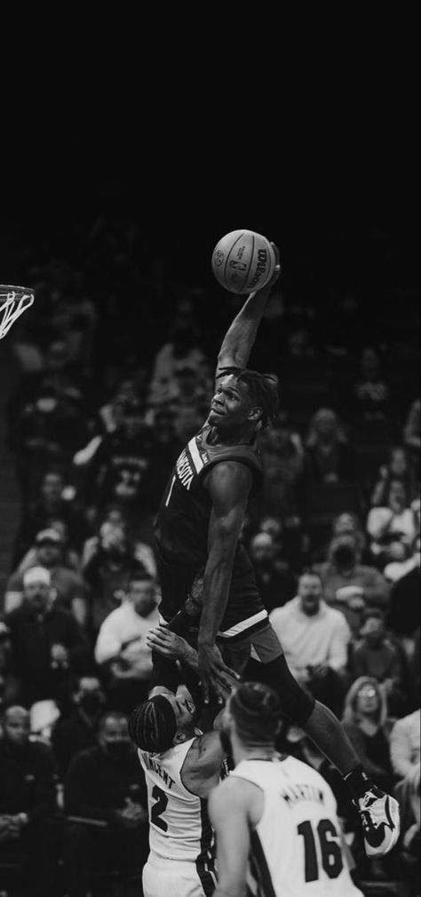 Anthony Edwards Wallpaper, Nba Wallpapers Aesthetic, Basketball Black And White, Anthony Edwards Dunk, Wallpaper Nba, Cool Basketball Wallpapers, Basketball Artwork, Ed Wallpaper, Mvp Basketball