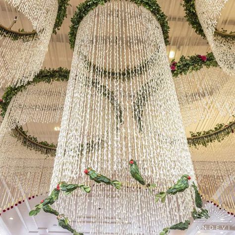 Parrot Decoration Wedding, Parrot Wedding Decor, Home Flower Decor, Haldi Decor, Wedding Entrance Decor, Wedding Stage Design, Mandap Decor, Luxury Wedding Decor, Desi Wedding Decor