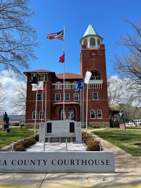 Rhea County Courthouse in Dayton, Tennessee. Dayton Tennessee, Inherit The Wind, The Wind, Tennessee, Built In, House Styles, Building, Photography