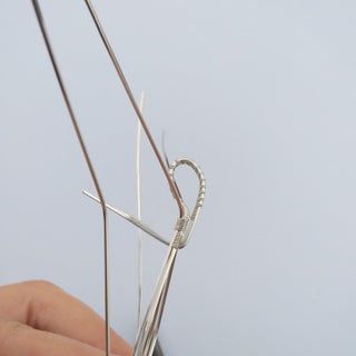 How to Wire Wrap Irregular Stones : 10 Steps (with Pictures) - Instructables Wire Projects, Wrapping Tutorial, Jewelry Hacks, My Granny, Wire Tutorials, Wire Wrapped Stone Jewelry, Wire Wrapping Tutorial, Wire Wrap Jewelry Designs, Wire Jewelry Making