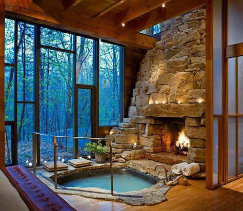 Fireplace and hot tub for the master bedroom!! Drømme Bad, Indoor Hot Tub, Fireplace Pictures, Casa Vintage, Bedroom Remodel, Indoor Fireplace, Pool Design, Style At Home, Dream Rooms