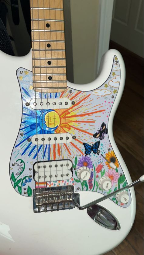 Guitar Painting Electric, Custom Painted Guitars Electric, Pick Guard Art, Bass Artwork, Painted Guitars, Painted Guitar, Sick Guitars, Guitar Classes, Guitar Designs