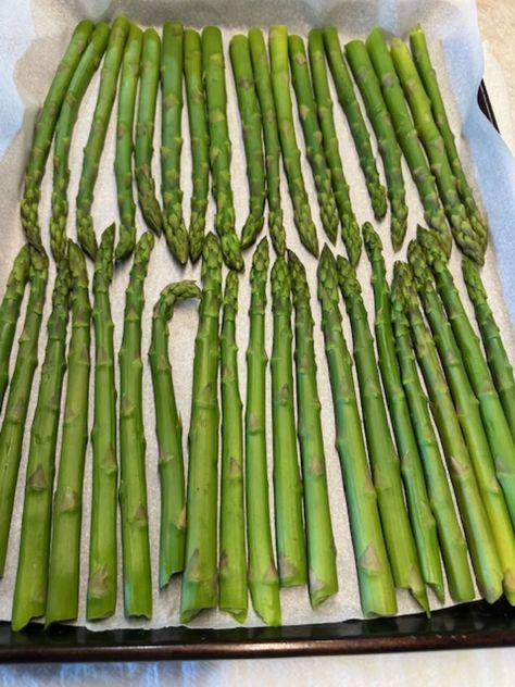 Can You Freeze Asparagus It's Easy Here's How | GB's Kitchen Freezing Asparagus, Can You Freeze Eggs, Cottage Cheese Salad, Freezing Vegetables, Cream Of Asparagus Soup, Creamed Asparagus, Apricot Chicken, Brunch Casserole, Plant Based Diet Recipes