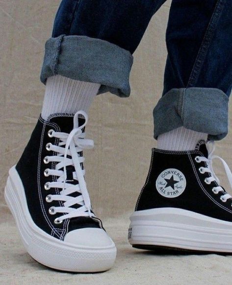 Converse Move, Cute Converse Shoes, Light Shoes, Cute Converse, Trendy Shoes Sneakers, Preppy Shoes, Converse Run Star, All Nike Shoes, Shoes Outfit Fashion