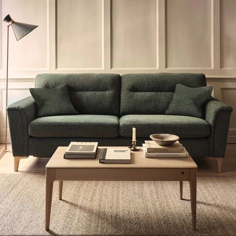 ✨NEW IN STORE: The Ercol Sandford✨ Whether you're thinking about unwinding with a good book or spending quality time with loved ones, the Sandford offers the perfect balance of modern elegance and cosy comfort. Visit us in store and experience it for yourself 🤍 #ercol #cosyautumn #autumnsale #ponsford #Sheffield #sheffield Ercol Sofa, Ercol Furniture, Headboard Lamp, Reproduction Furniture, Sofa Company, Loungers Chair, Settee Sofa, Wood Shades, Hall Table