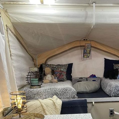 Pop Out Camper Remodel, Pop Up Renovation, Pop Up Camper Remodel Before And After, Pop Up Camper Exterior, Boho Pop Up Camper, Paint Pop Up Camper Exterior, Pop Up Camper Storage, Pop Up Camper Interior Ideas, Pop Up Camper Hacks