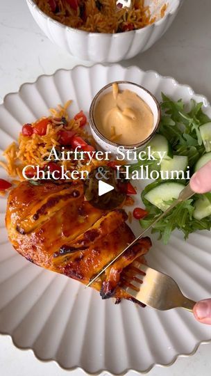 Habatchi Chicken Air Fryer, Air Fryer Honey Chili Chicken, Hot Honey Chicken Meal Prep, Honey Siracha Chicken Protein, Quick Chicken Dishes, Seaseme Honey Chicken, Chicken And Halloumi, Sriracha Chicken, Weekday Meals