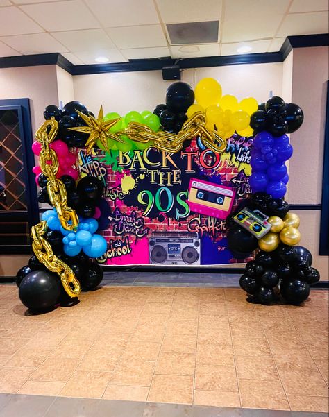 Born In The 80s Raised In The 90s Party, 90s Theme Party Decorations For Adults, Retro Decorating Ideas Party, Retro Booth, 2000s Theme Party, 80's Theme Party, 90s Theme Party Decorations, 90s Party Ideas, 50th Birthday Party Ideas For Men