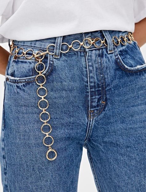 Thrift Store Fashion Diy, Jóias Body Chains, Jeans With Chains, Gold Chain Belt, Second Hand Fashion, Pant Chains, Hand Fashion, Future Outfit, Fashion Belts