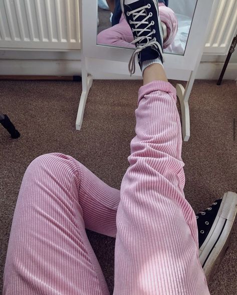 Pink Cords Outfit, Pink Pants Outfit, Corduroy Pants Outfit, Cord Trousers, Pink Corduroy, Corduroy Overalls, Cords Pants, Corduroy Trousers, Corduroy Shorts