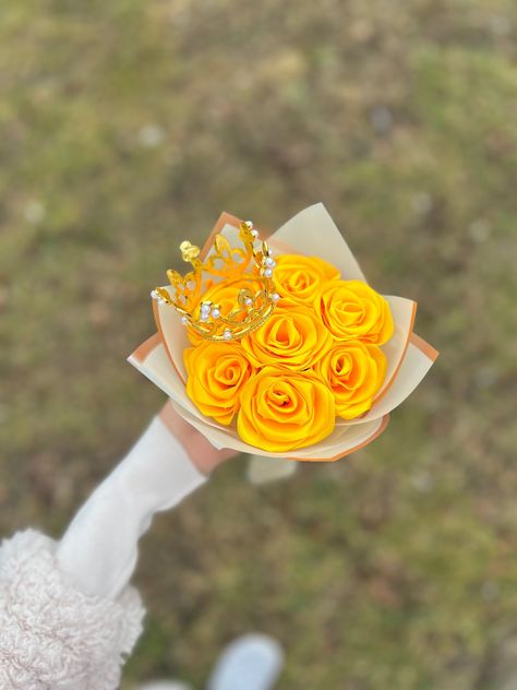 Yellow Ribbon Flower Bouquet, Yellow Eternal Roses Bouquet, Small Eternal Rose Bouquet, Eternal Flowers Bouquets, Eternal Roses Bouquet, Eternal Ramos, Diy Flower Bar, Eternal Flower Bouquet, Ribbon Bouquets