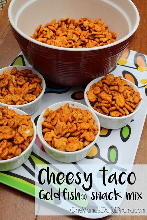 This cheesy taco Goldfish® snack mix recipe is ready in under 30 minutes! | Easy after school snack by One Mama's Daily Drama | #ad #MixMatchMunch Quick Snacks For Kids, Daily Drama, Goldfish Snack, Homemade Snacks Recipes, Snack Mix Recipe, Savoury Crackers, Fish Snacks, Kid Foods, Easy Snacks For Kids