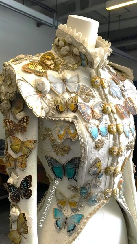 Bug Inspired Fashion, Butterfly Inspired Outfit, Pastel Steampunk, Bug Clothes, Butterfly Suit, Vishma Maharaj, Insect Fashion, Bug Fashion, Fantasy Costume Design