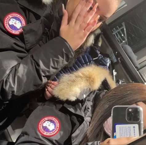 Canada Goose Women Outfits, Canada Goose Outfit, Winter Inspo Outfits, Chav Outfits, Girly Nails, Hood Girls, Canada Goose Women, Luxury Lifestyle Fashion, Cute Friend Pictures