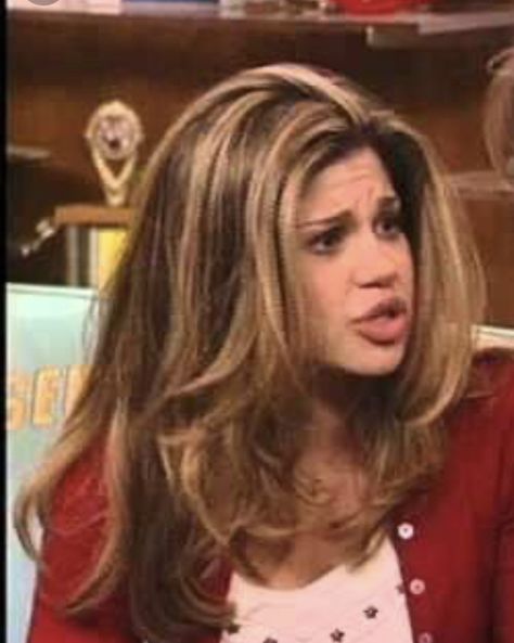 80s Layers Hair, Topanga's Haircut, Mid Length 90s Layers, 90s Wavy Hair, Danielle Fishel 90s Hair, Topanga Haircut, Topanga Lawrence Hair, Easy Hairstyles Black, Topanga Hair