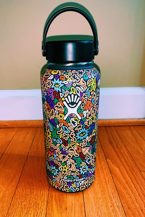 my beautiful hydro Hydro Painting, Flask Diy, Flask Art, Custom Hydro Flask, Water Bottle Art, Hydro Flask Bottle, Flask Design, Diy Water Bottle, Student Christmas Gifts