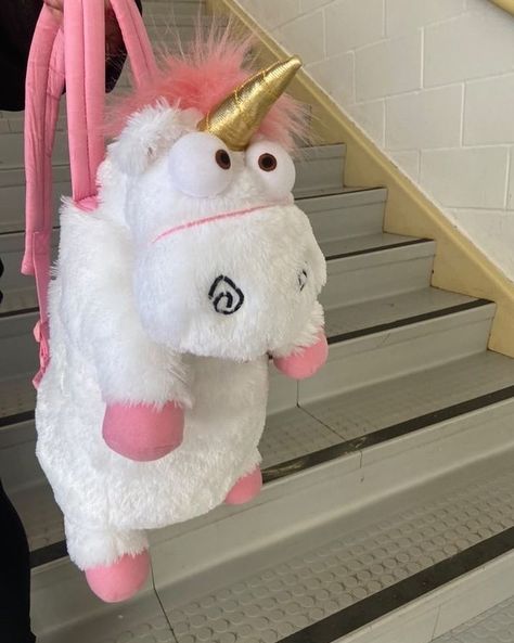 Plushie Backpack, Plushie Bag, Unicorn Backpack, Plush Backpack, Pretty Bags, Birthday Wishlist, Cute Stuffed Animals, Despicable Me, Cute Plush