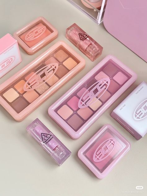 kbeauty makeup palette 3ce Makeup Products, Warm Tone Makeup Products, Korean Makeup Collection, 3ce Products, Chinese Makeup Products, Japanese Makeup Products, Seventeen Makeup, Korean Makeup Products, Warm Tone Makeup