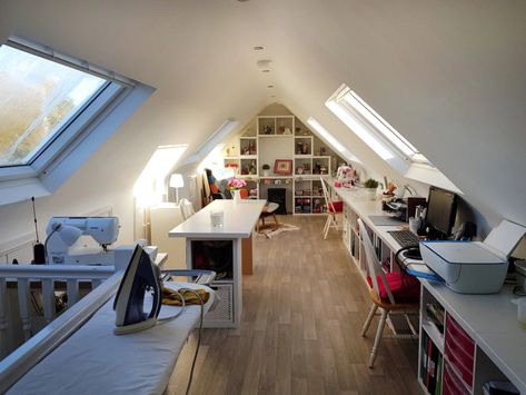 Attic Craft Rooms, Attic Loft Ideas, Craftroom Storage, Printmaking Studio, Attic Office, Attic Renovation Ideas, Sewing Room Inspiration, Attic Loft, Loft Office