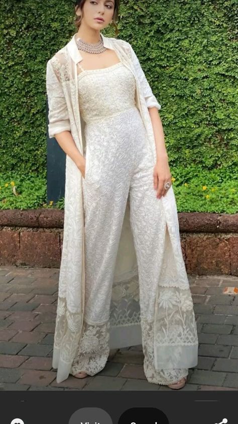 Trendy Outfits Indian, Diwali Outfits, Lehenga Designs Simple, Traditional Indian Dress, Rakul Preet, Salwar Kamiz, Indian Dresses Traditional, Traditional Indian Outfits, White Gown