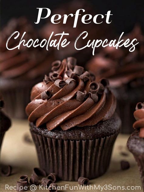 Rich Chocolate Cupcakes, Brownie Cheesecake Cupcakes, Fancy Chocolate Cupcakes, Chocolate Pudding Cupcakes, Raspberry Cheesecake Cake, Fun Food Ideas For Kids, Chocolate Cupcakes From Scratch, Chocolate Cupcakes Decoration, Chocolate Caramel Cupcakes