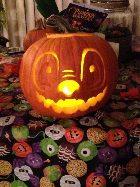 Stitch pumpkin #ohana Easy Stitch Pumpkin Carving, Pumpkin Carving Ideas Stitch Easy, Stitch Carved Pumpkin, Lilo And Stitch Pumpkin Carving, Stitch Pumpkin Carving Ideas, Pumpkin Carving Stitch, Stitch Pumpkin Carving Template, Pumpkin Carving Ideas Stitch, Easy Disney Pumpkin Carving