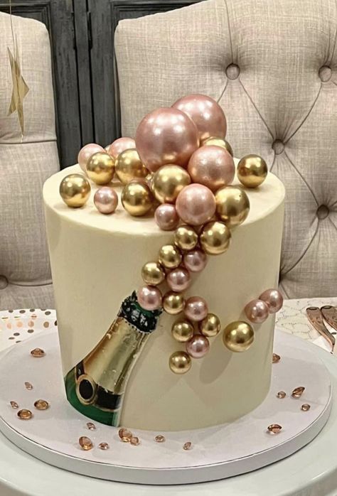 40th Birthday Ideas For Women Table Decor, Champagne Bubble Cake, Martini Cake Design, 40tj Birthday Party Ideas For Women, Champagne Cake Design, Elegant Birthday Cakes For Women, Bachlorette Cakes, Ukrasavanje Torti, Prosecco Cake